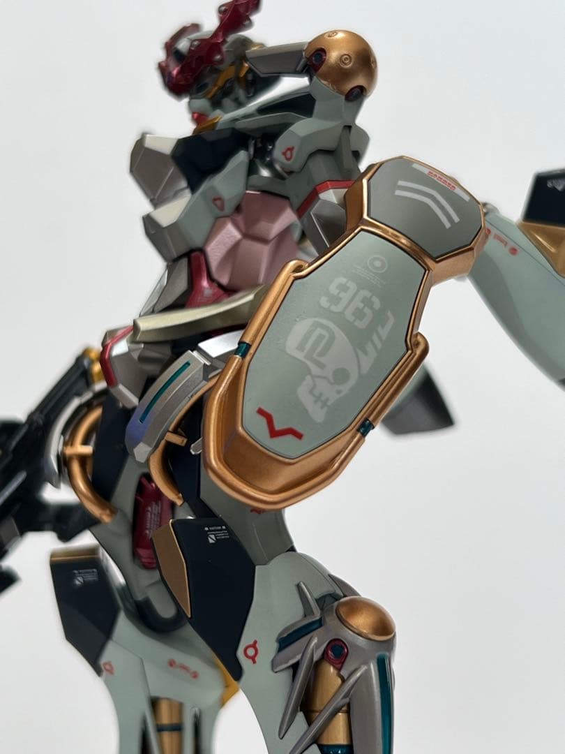 ガンプラ HG 1/144 ジークアクス GQuuuuuuX 塗装完成品