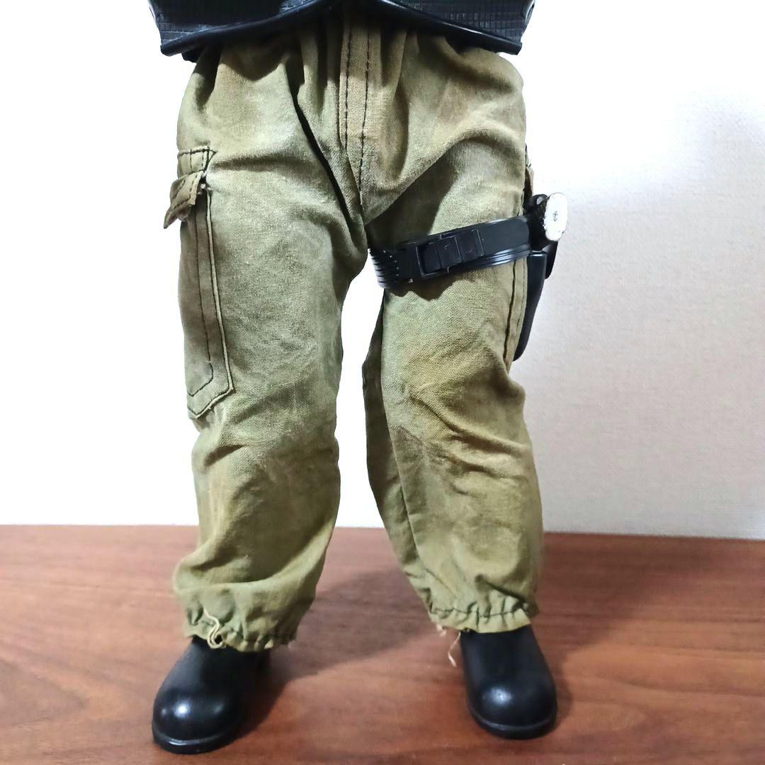 映画「コマンド―」アーノルド・シュワルツェネッガー演　可動式フィギュア