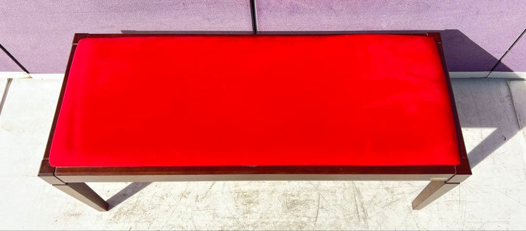 Maruni赤いクッション付き木製ベンチ - THIETBITHUCPHAM.COM