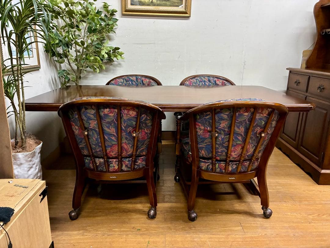 しんちゃん☆管351☆カリモク家具☆karimoku☆ダイニングテーブル