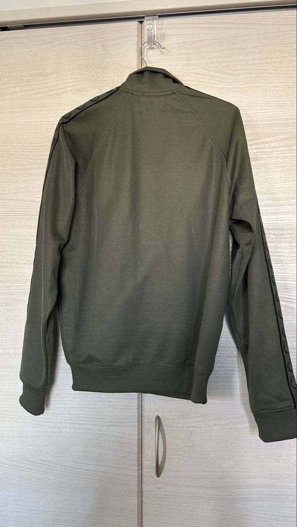 【じゅうしもく】FRED PERRY カーキ　トラックジャケット　Sサイズ