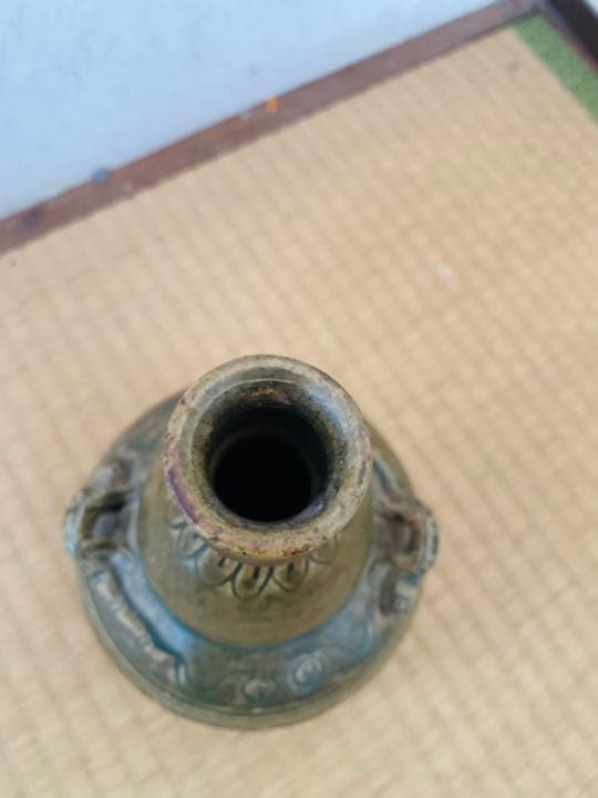 南蛮焼物青磁瓶