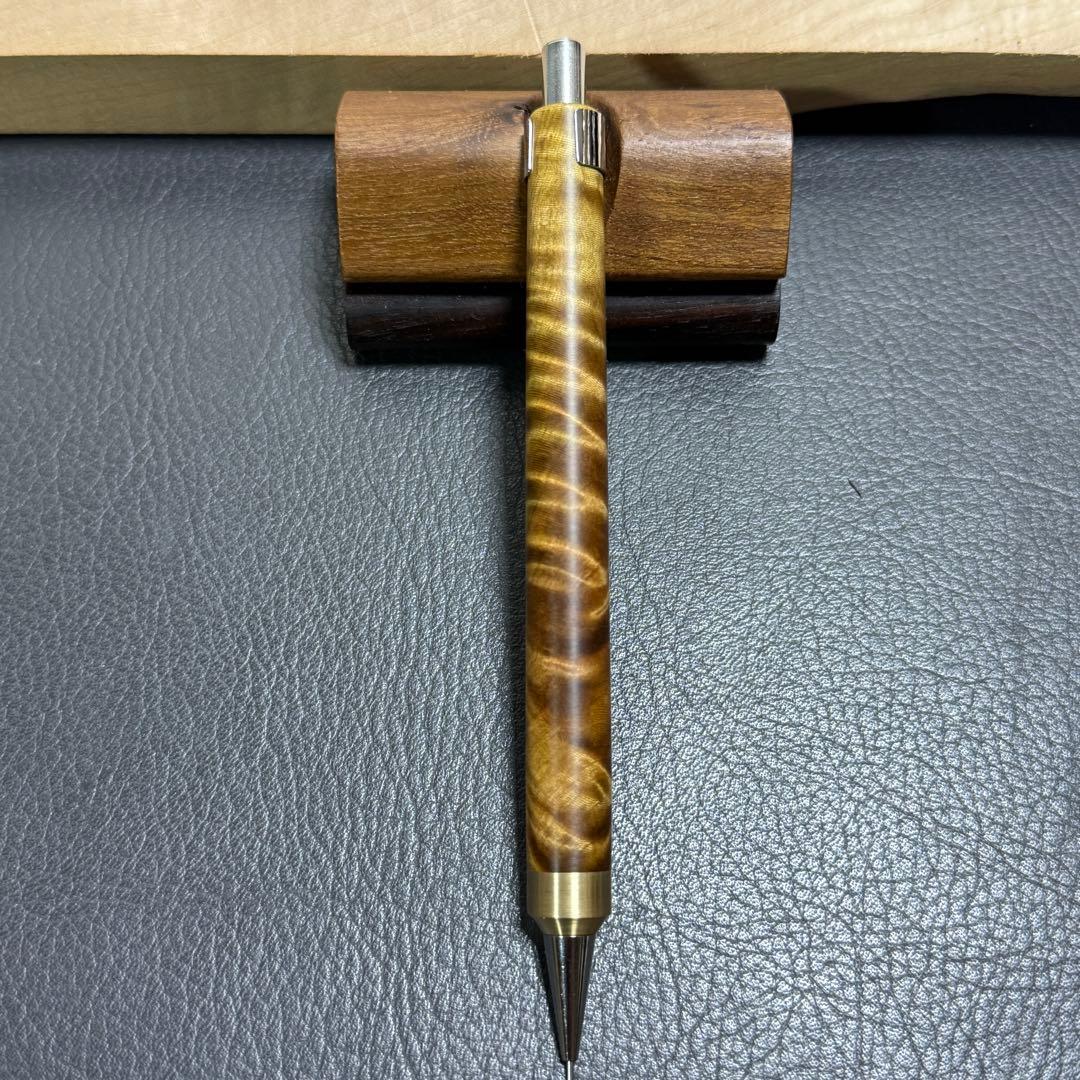 122栃トラ杢スタビ　木製シャーペン　強低重心R 真鍮　ギラギラ杢
