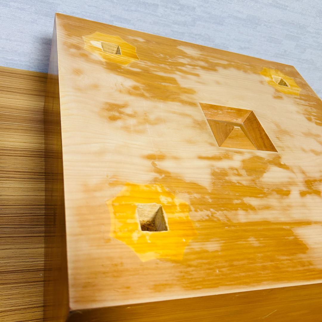 【本榧】脚付碁盤 板目 木裏 囲碁 ヘソ有り 19路盤 6寸