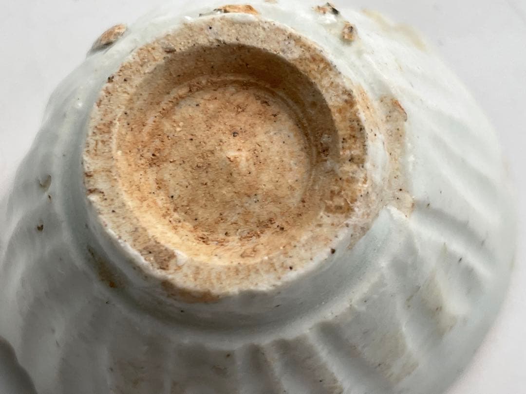 骨董　アンティーク　初期伊万里陶片　白磁鎬盃　酒器　酒杯　猪口　出土　発掘