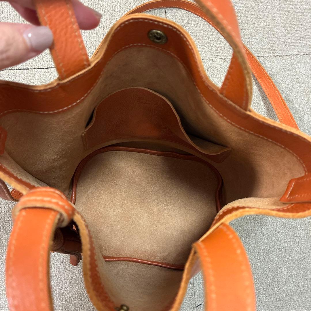 イルビゾンテ ショルダーバッグ　レザー