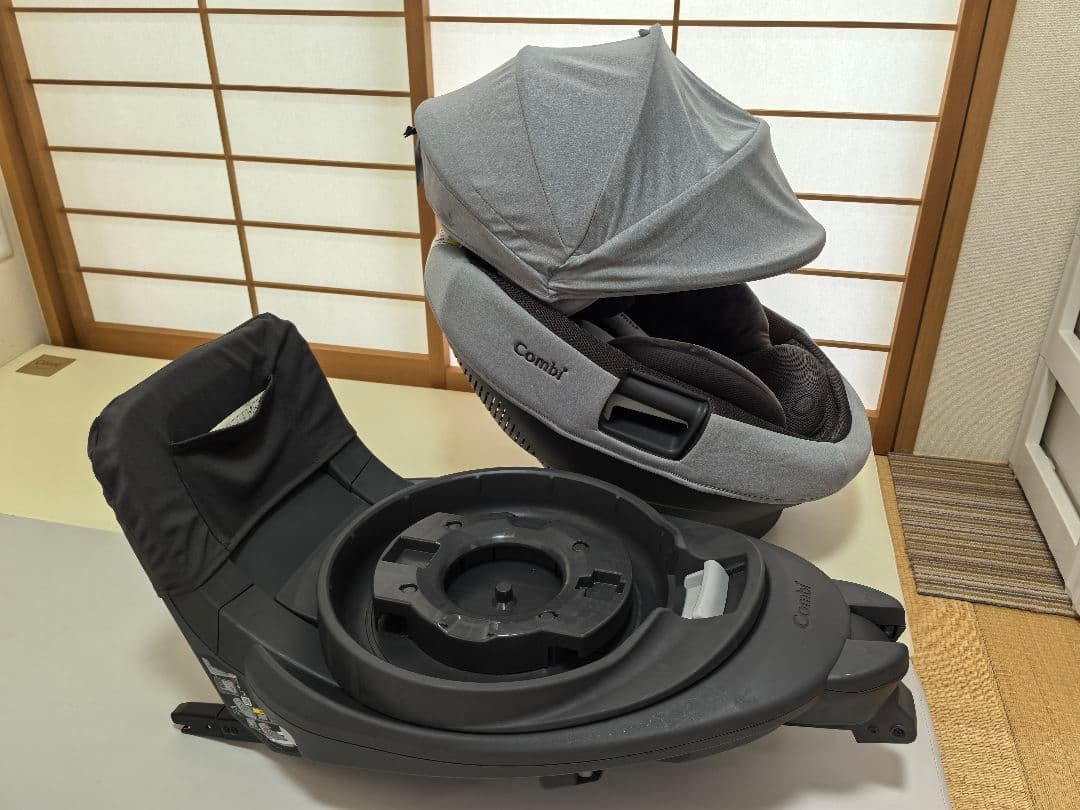 Combi チャイルドシート THE Sシリーズ CG-TRL ZB690