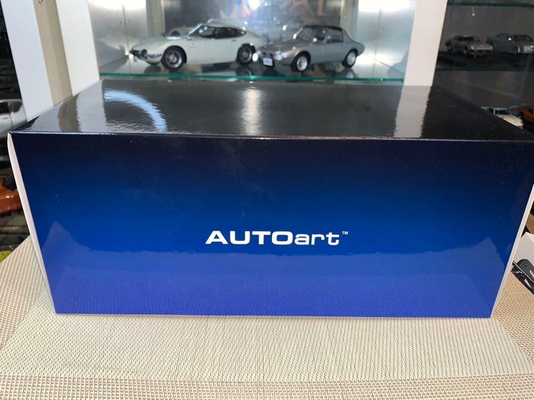 オートアート 1/18 スカイラインGT-R(ホワイト)