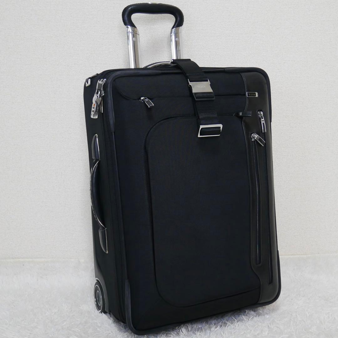 希少色カーキTUMIトゥミキャリーバッグスーツケース2輪出張旅行