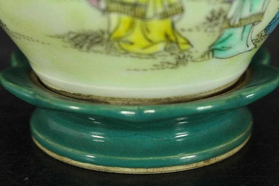 中国美術 粉彩色絵 宮廷人物紋 遊台 漆蓋碗 居仁堂製