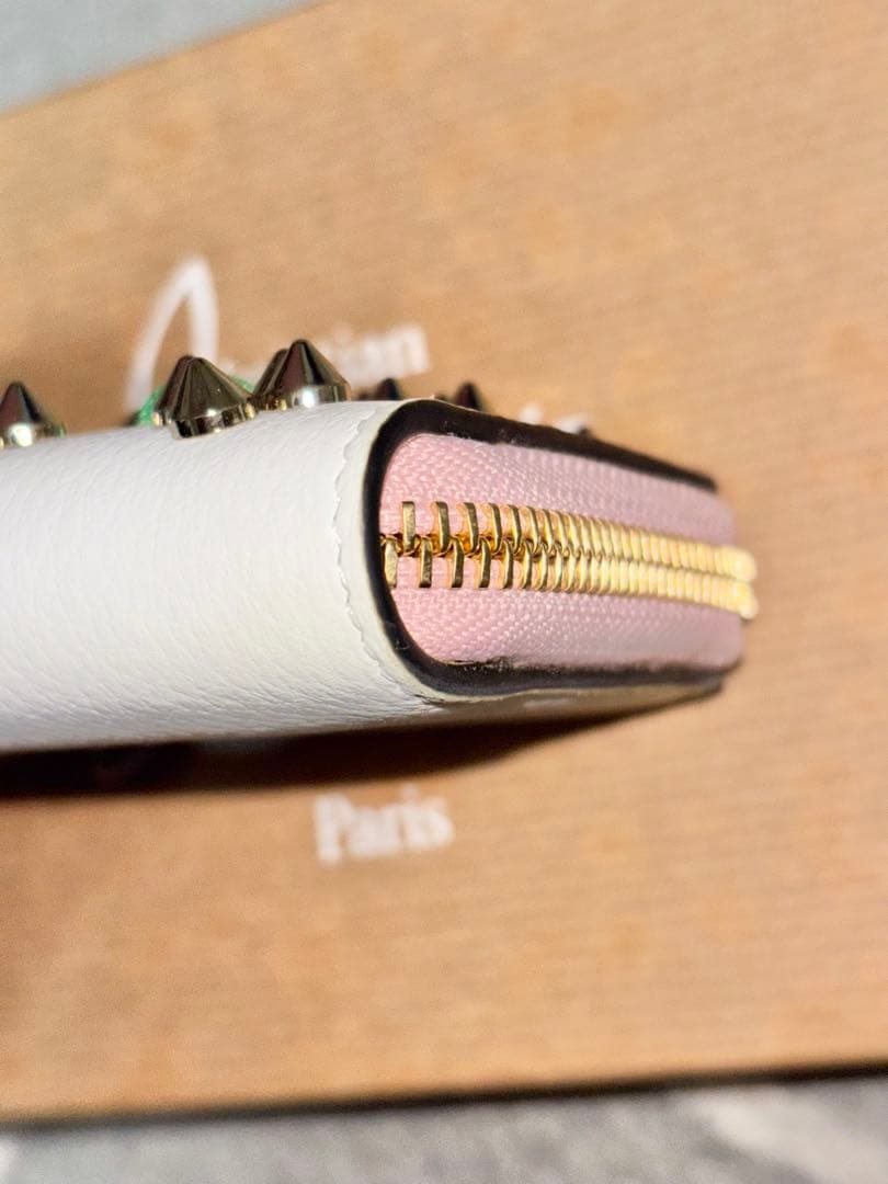 Christian Louboutin クリスチャンルブタン ケース