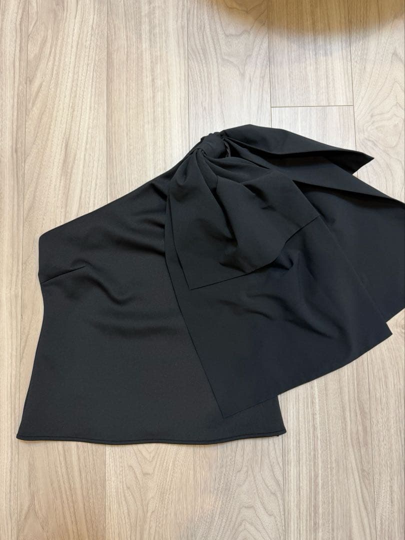 akiki アキキ ribbon one shoulder top