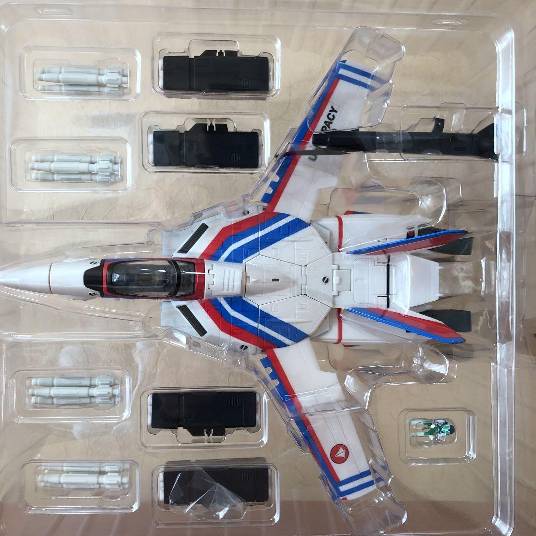マクロス VF-1A 完全変形版 エンジェルバーズ 1/48 YAMATO
