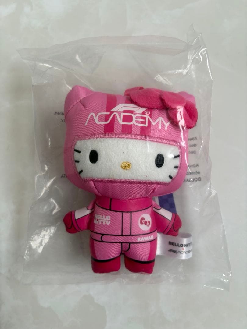 レア✨ラスベガス限定‼️GP キティちゃん Academy HelloKitty - メルカリ
