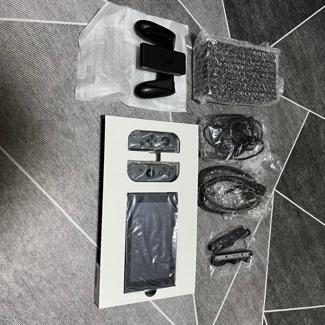 任天堂／Nintendo Switch グレー