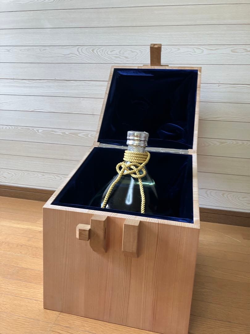 万善酒造真鶴10周年記念ボトル10L 薩摩錫器ラベル付