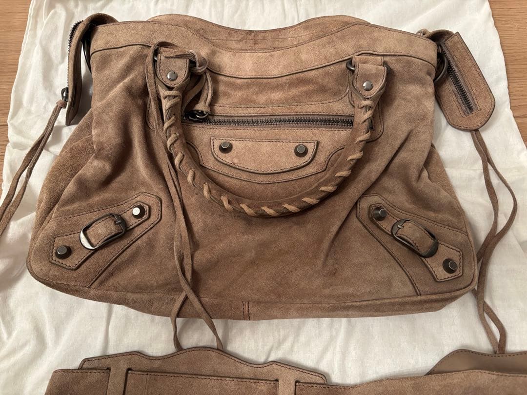 バレンシアガ ファースト スエード