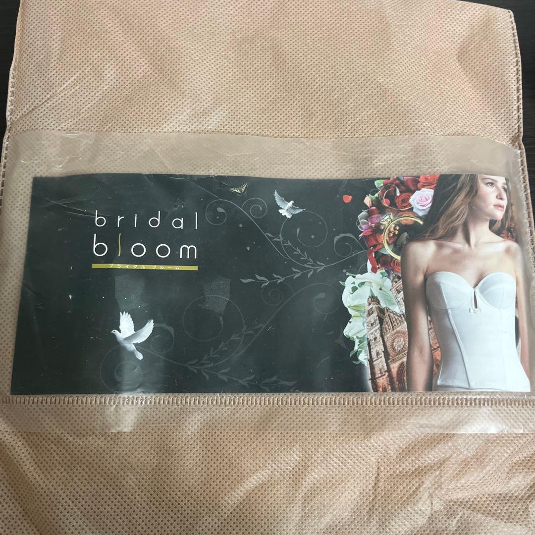 BLOOM LuXE ブルームリュクス　ラグジュアリービスチェ　85