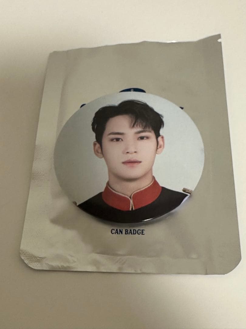 SEVENTEEN ミンギュ 缶バッジ - メルカリ