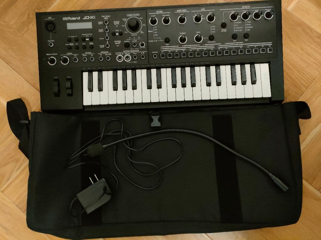 Roland JD-Xi 純正ケース付き