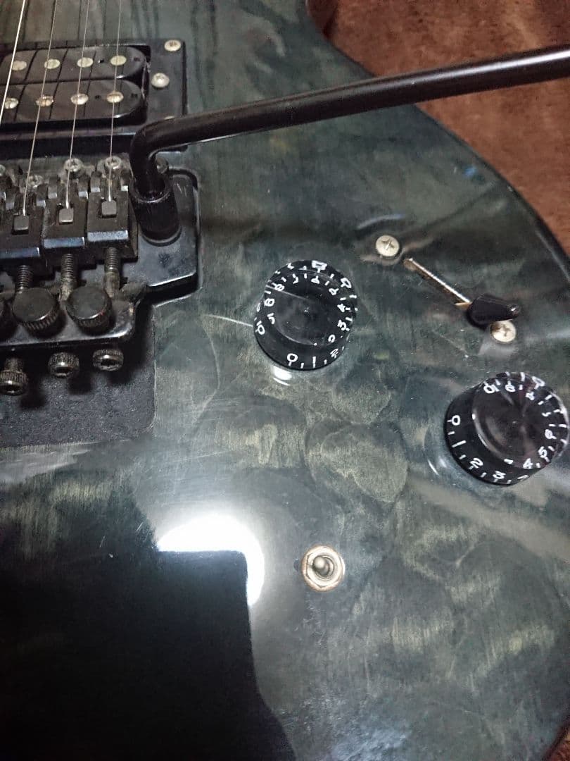 最安値】グラスルーツ キルト模様 レスポールモデル - メルカリ