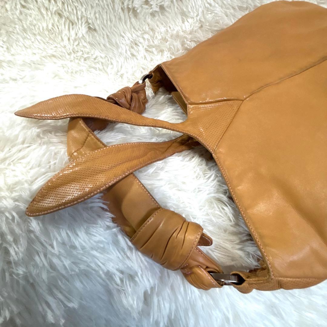 ダウニーロエベ ハンドバッグ 手提げ アナグラム ロゴ金具 ナッパレザー