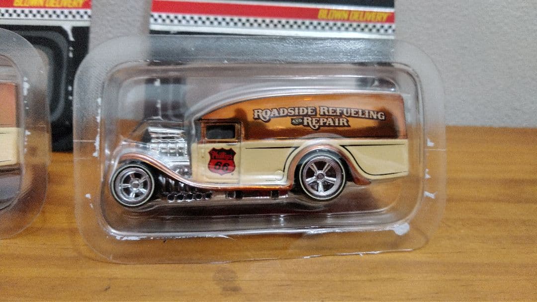 ホットウィール RLC Blown Delivery2台