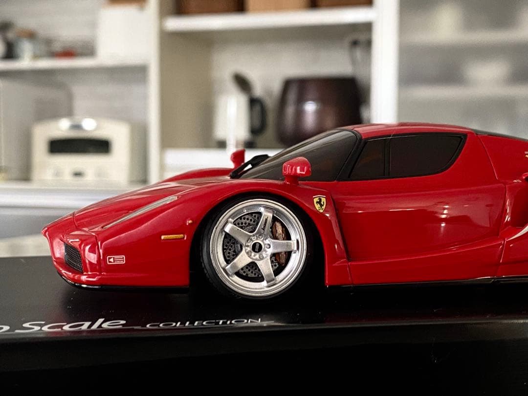 ミニッツボディー　エンツォフェラーリ ディテールアップカスタム