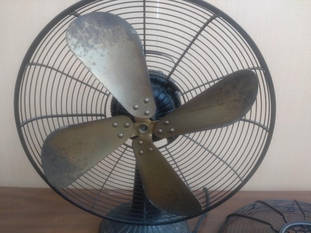 昭和レトロ　三菱電機製卓上扇風機　Z30-EB　50/60Hz　稼働品