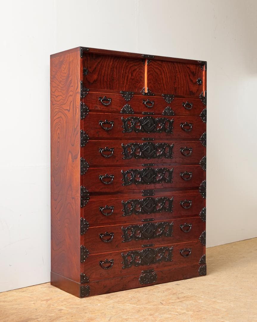 u*1様 伝統工芸 岩谷堂箪笥 欅材漆塗整理箪笥 南部鉄金具/鍵付き/時代箪笥