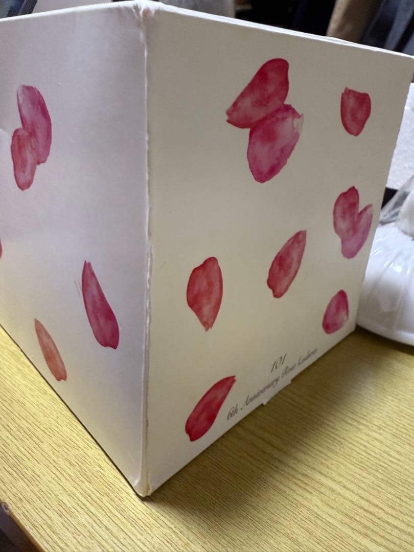 LADUREE 6TH 限定品チークカラー101 レ・メルヴェイユーズ　ラデゥレ