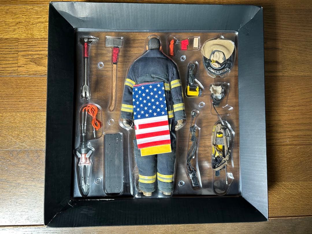 ホットトイズ FIRE FIGHTER 消防士 未開封