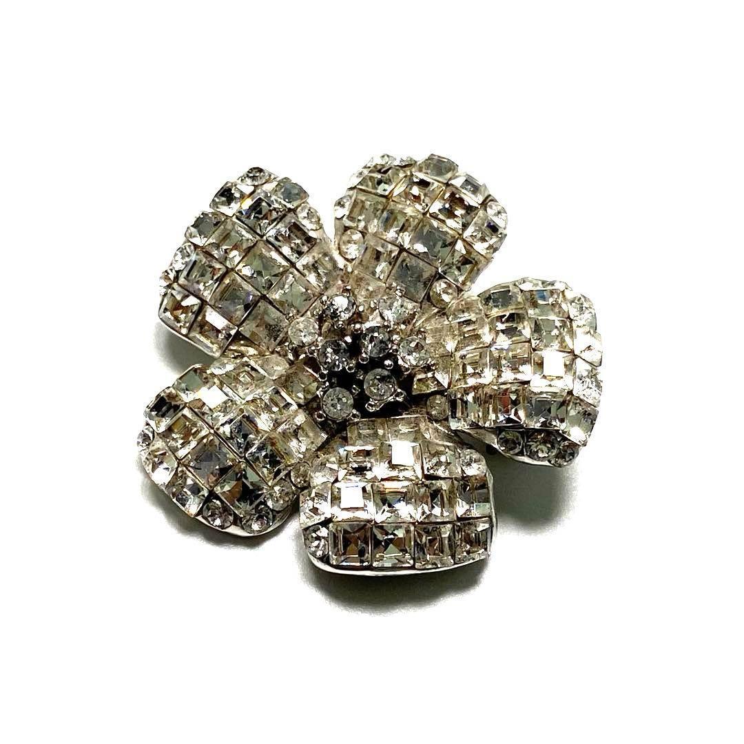 foxey フラワーブローチ