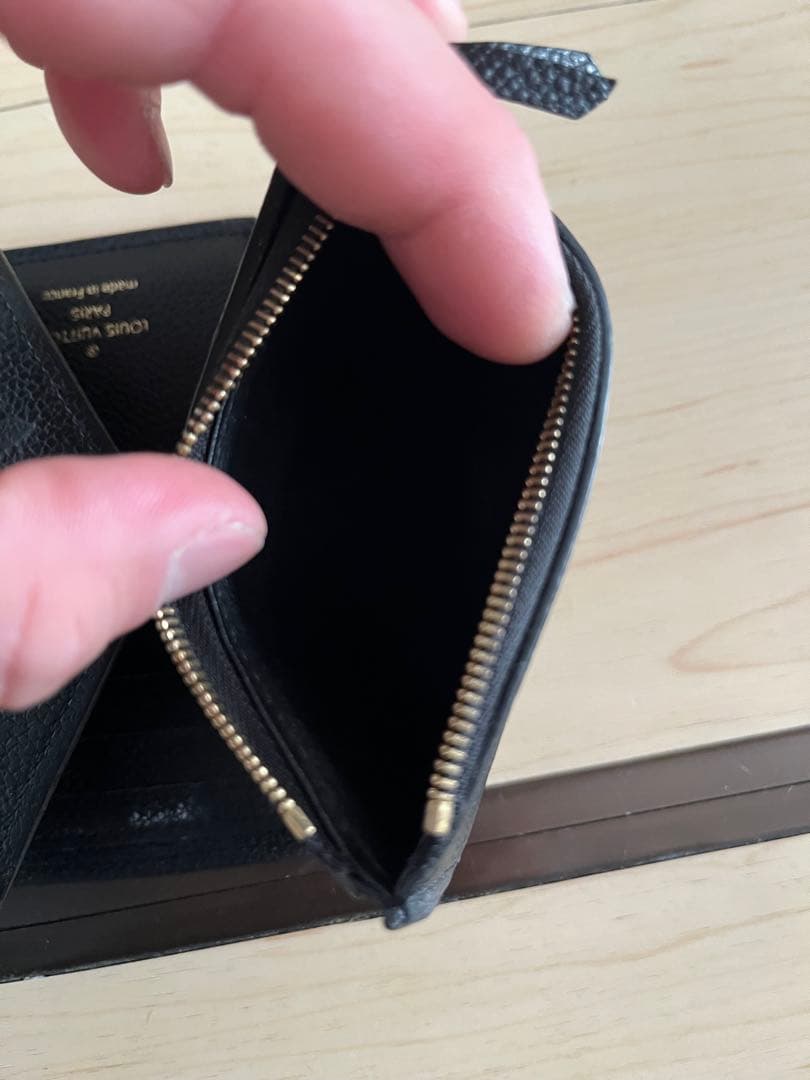 ルイヴィトンアンプラント　財布