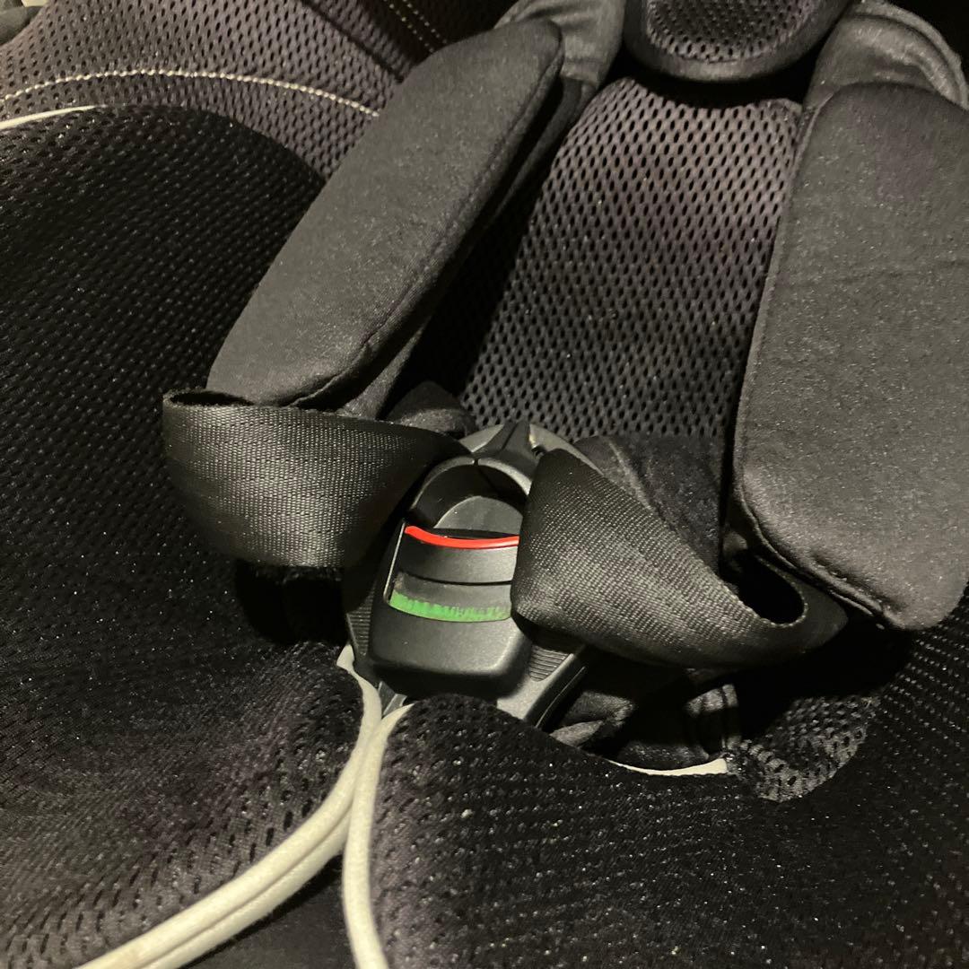 AILEBEBE KURUTTO 4 ｉチャイルドシート