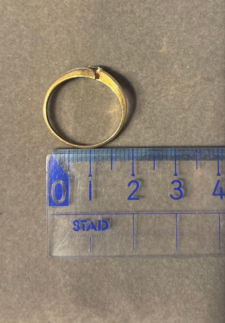 K18プチダイヤモンドリング　11号ぐらい