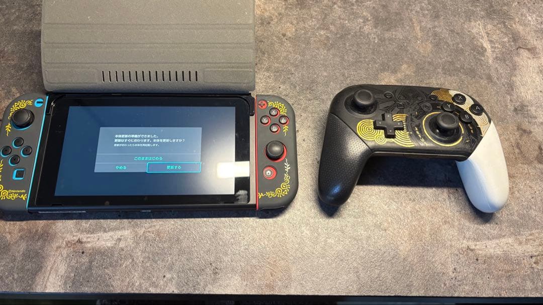 ゼルダの伝説 カバー付きNintendo Switch 本体セット　+プロコン