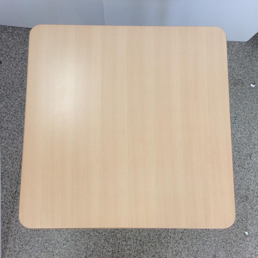 TON ウィンザーダイニングテーブル 正方形 ナチュラル色