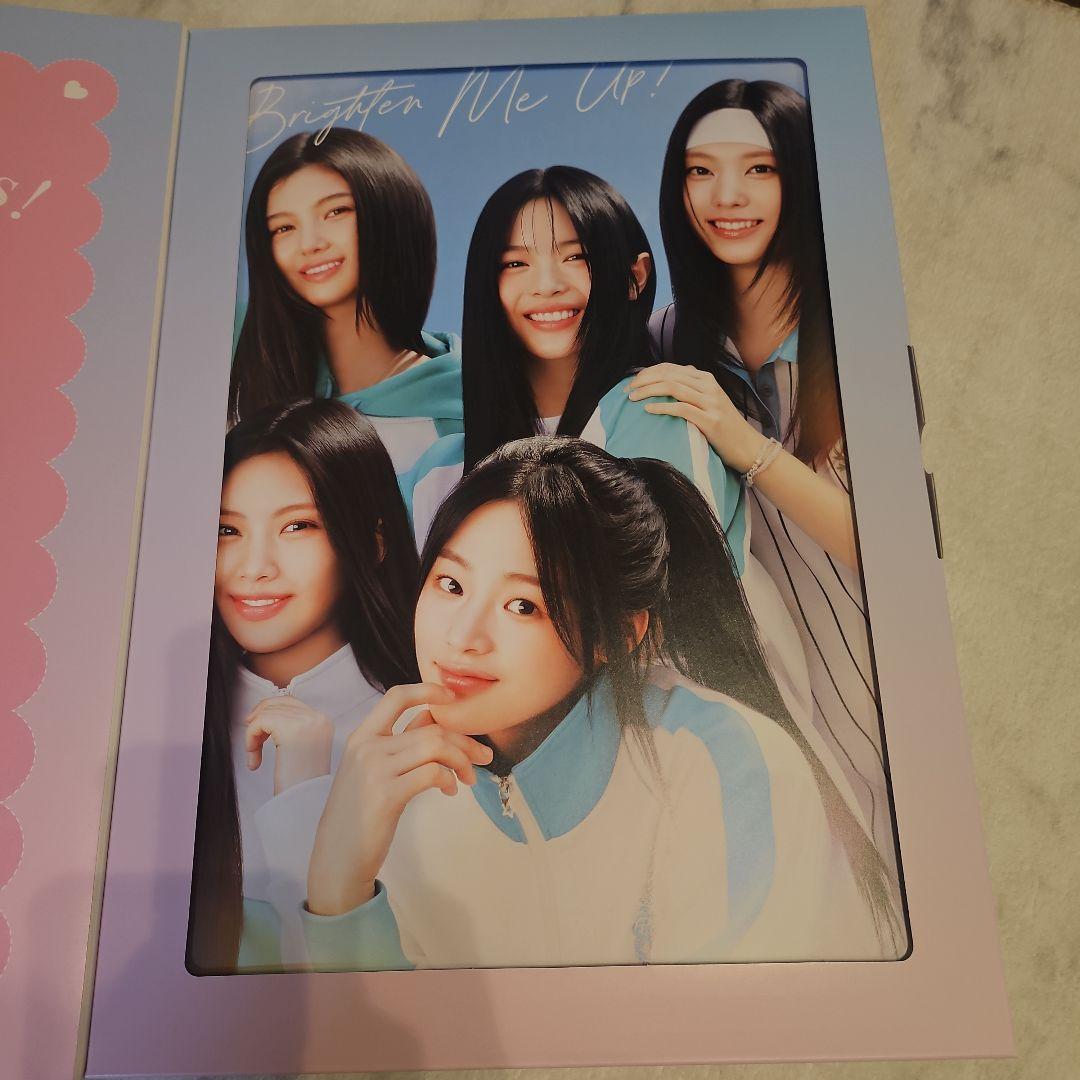 完全品！Essential with NewJeans ミニポスターセット