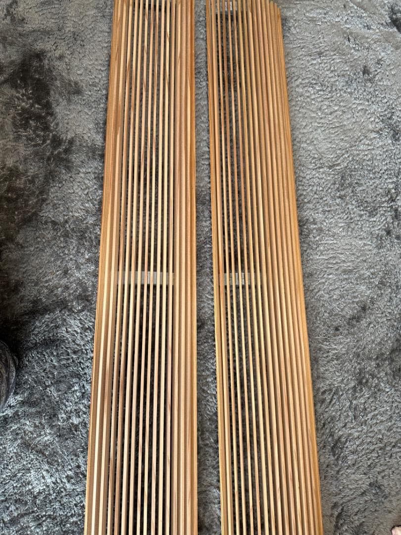 Bang & Olufsen BeoLab 8000スピーカー用の木製カバ