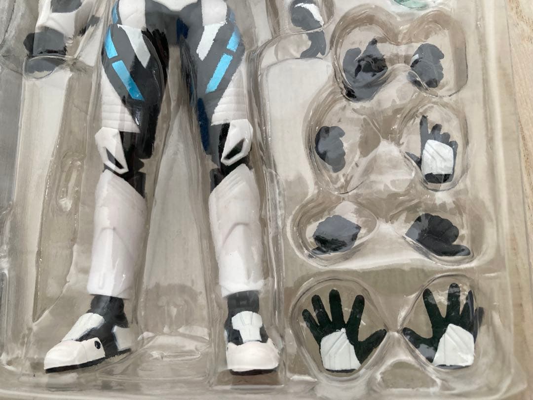 仮面ライダーチェイサー＆マッハ フィギュアセット　S.H.Figuarts