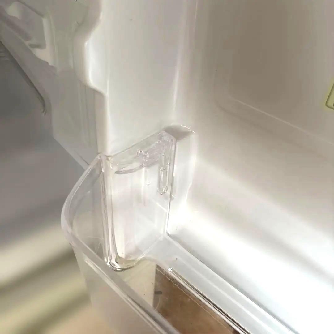 シャープ 冷蔵庫 SJ-D14B-W 137L ノンフロン　1人暮らし向き