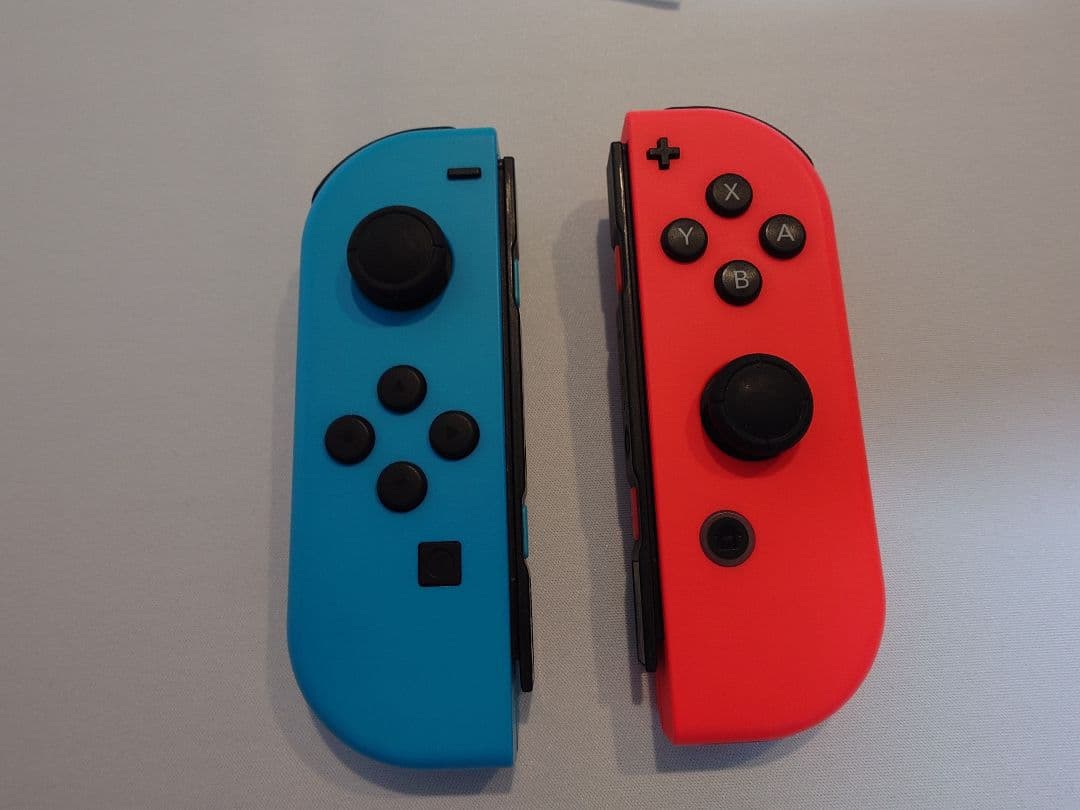 NintendoSwitch本体+Joy-Con充電グリップ+LANアダプター