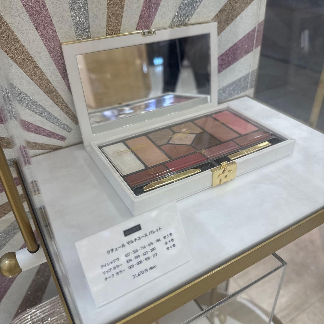 新品Diorメイクパレットクチュールマルチユースパレットクリスマスコフレ2025