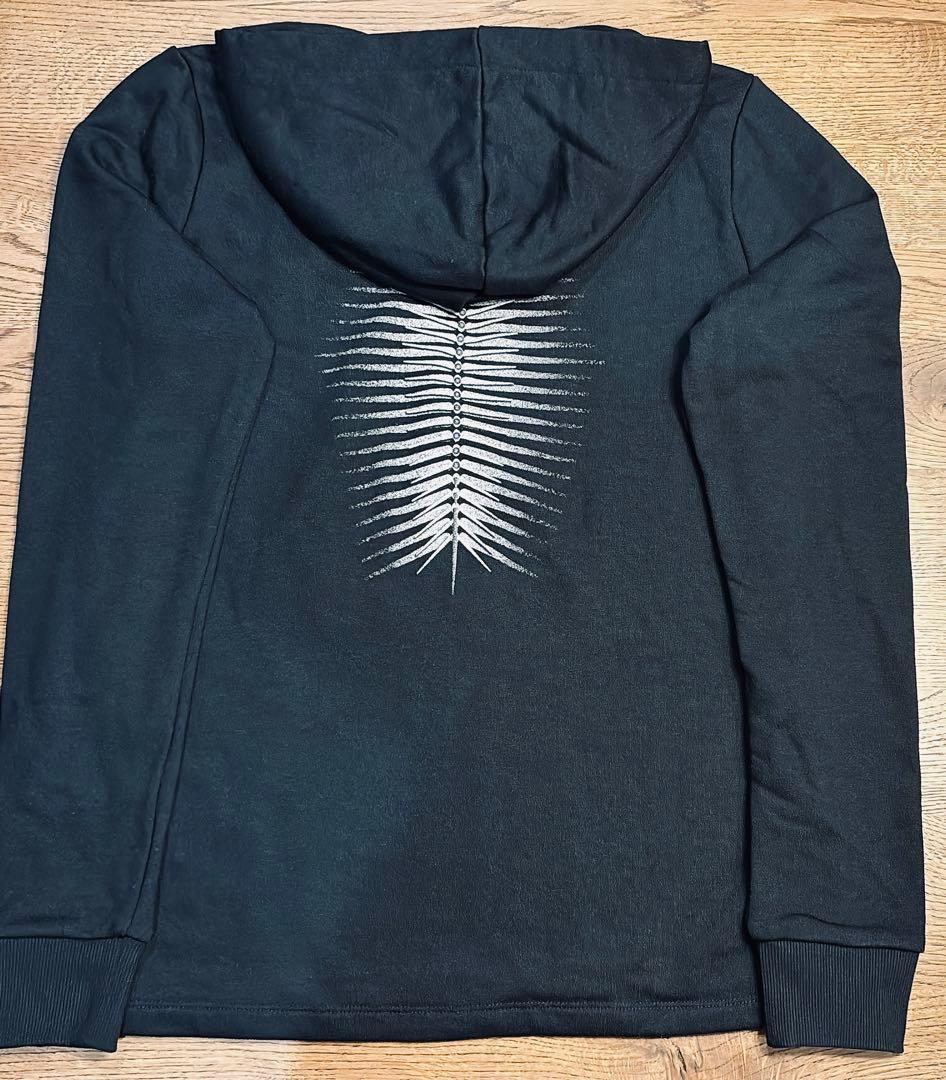 進撃の巨人　終尾のパーカー　Tシャツ　Mサイズ　mayla エレン　終尾の巨人