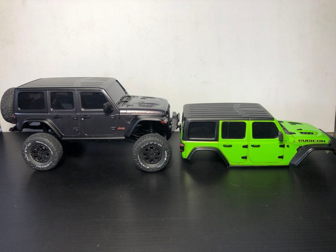 京商　ミニッツ 4x4 ルビコン　スペアボディー　重タイヤセット