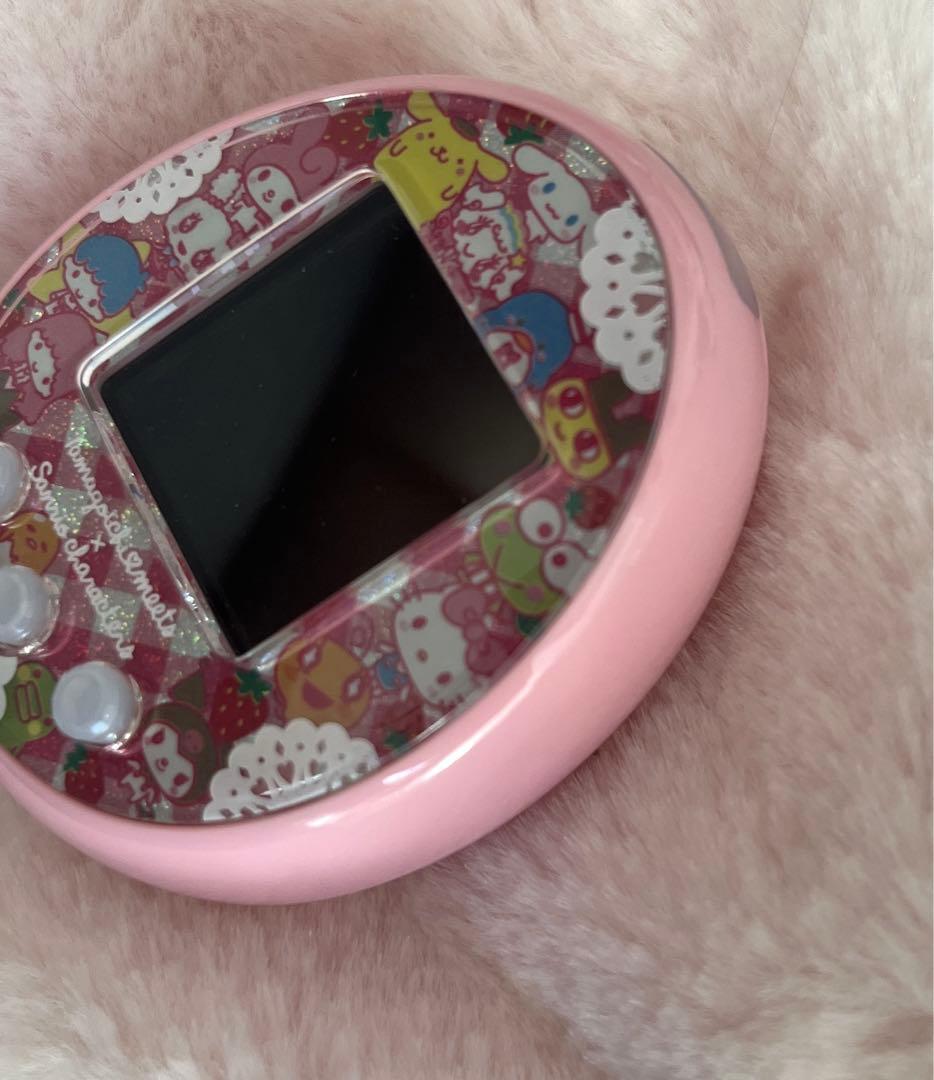 サンリオ　 たまごっちみーつ