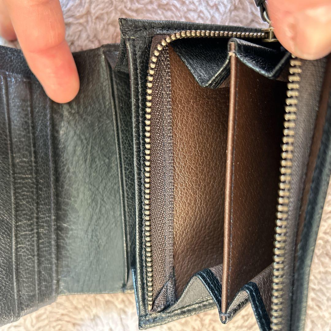 YY 様】genten ブラックレザー 二つ折り財布 牛革 黒 男女兼用 - メルカリ