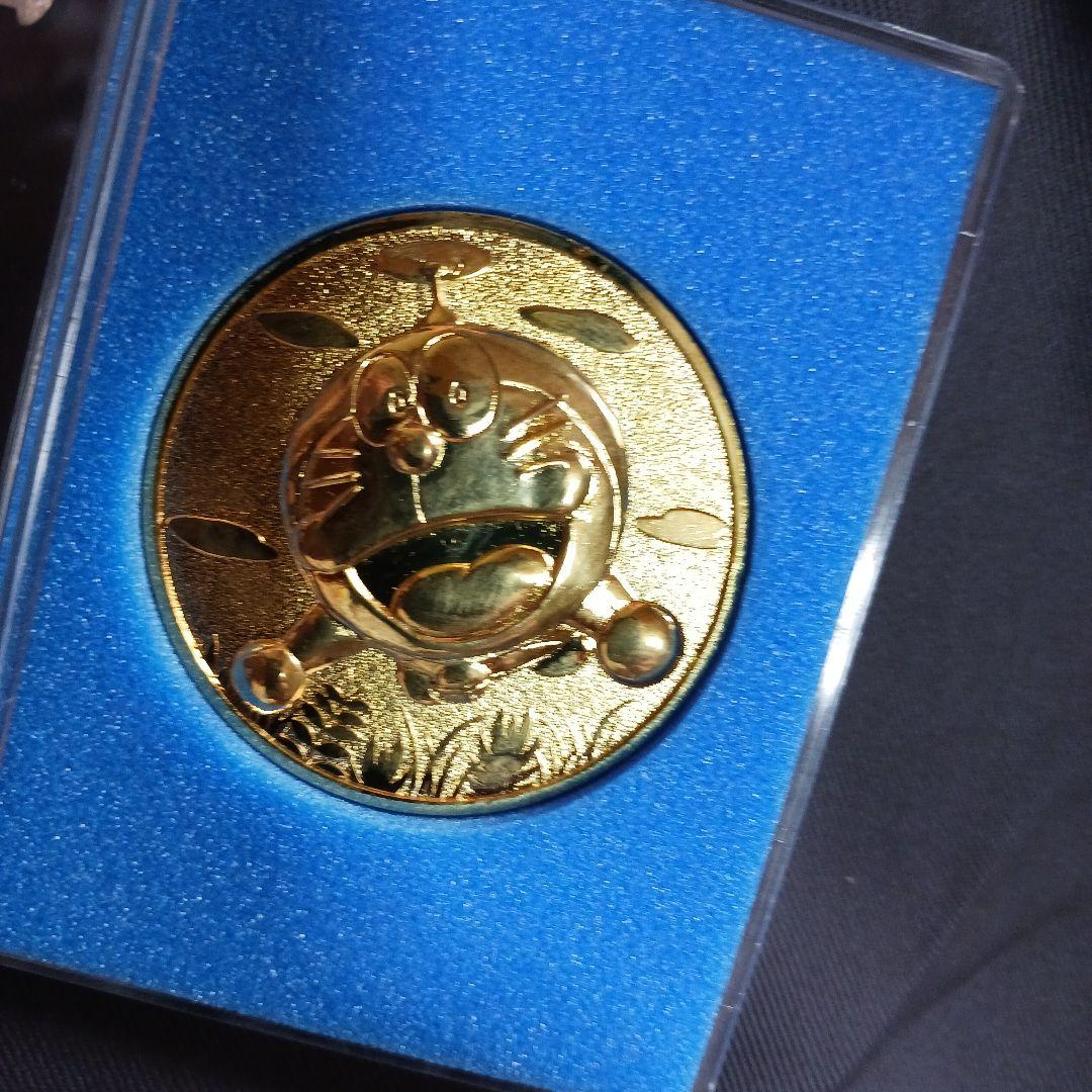 ドラえもん☆映画 2006 記念メダル！❤のび太の恐竜 - メルカリ