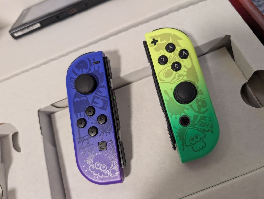 Nintendo Switch ジョイコンはスプラトゥーン